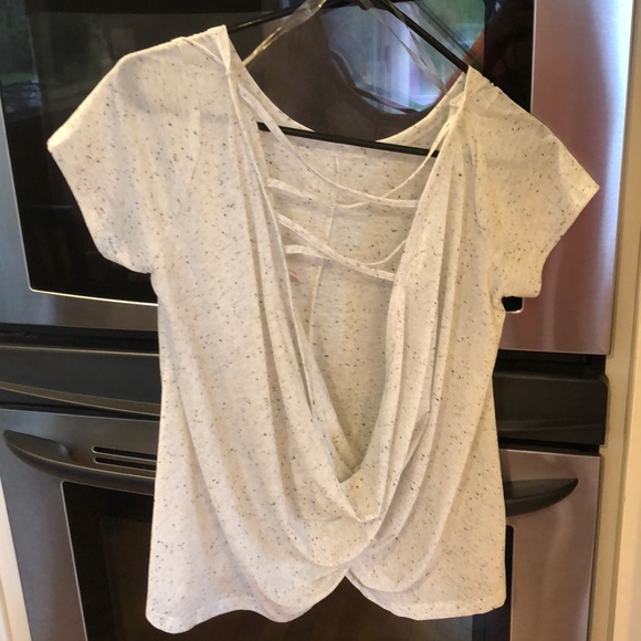 Open back short sleeve shirt - Picture 2 of 2